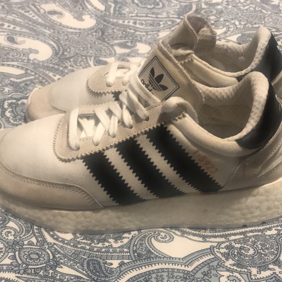 Adidas athletic shoes size 7 used in great condition - Picture 3 of 6